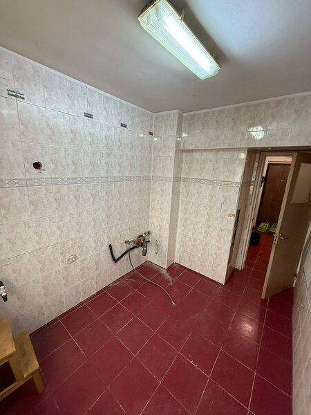 Colentina chiar la metrou Obor, 2 camere decomandat