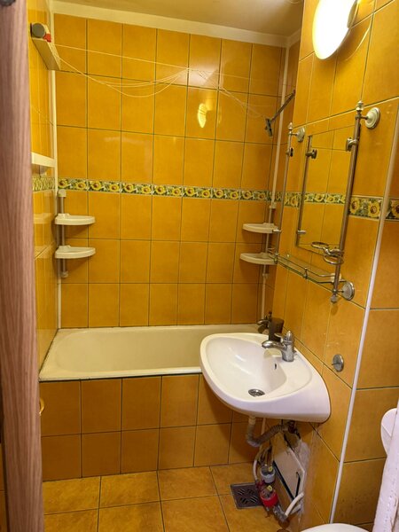 Colentina chiar la metrou Obor, 2 camere decomandat